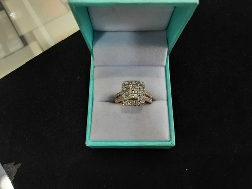 Women's Ring - Yellow Gold 10k (.417) 4 grams Size 7