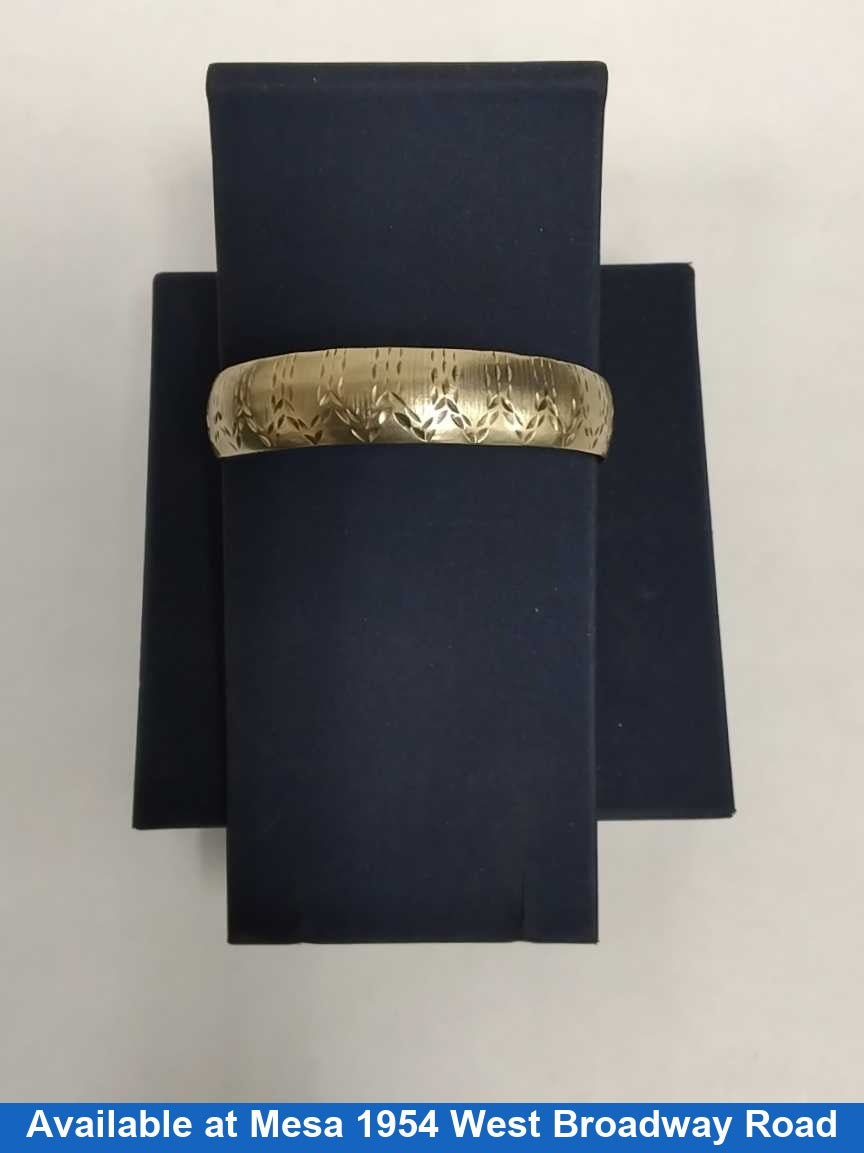 Bangle Bracelet - Yellow Gold 10k (.417) 8.1 grams 8 inch