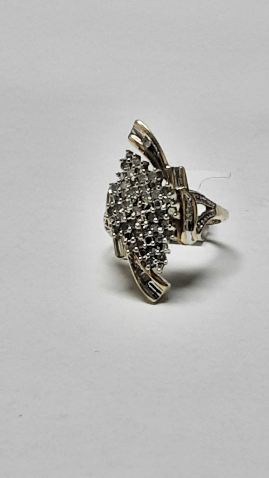 Women's Ring - Yellow Gold 10k (.417) 4.3 grams Size 7
