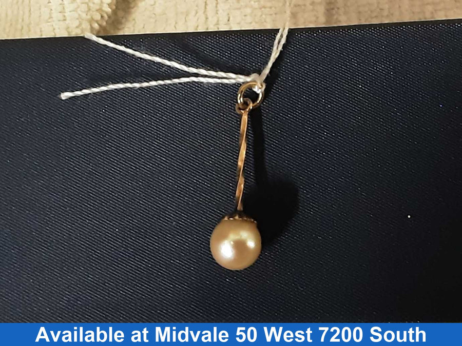 Diamond Pendant - Yellow Gold 10k (.417) 0.5 grams