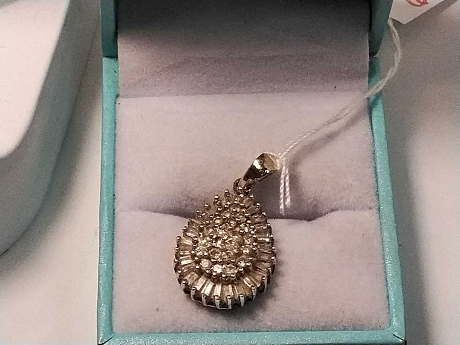 Diamond Pendant - Yellow Gold 10k (.417) 4.1 grams