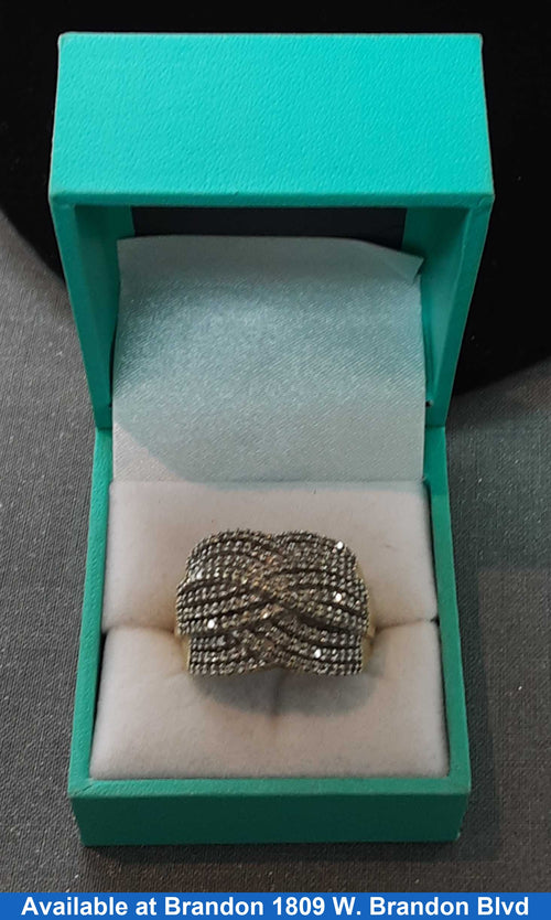 Women's Ring - Yellow Gold 10k (.417) 7.7 grams Size 7