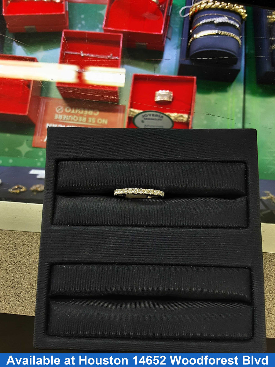 Women's Ring - Anniversary - Silver 1.5 grams Size 8.5