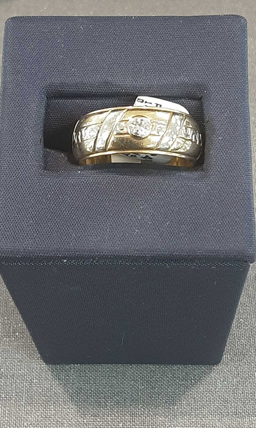 Ring - Wedding Band - Yellow Gold 14k (.585) 7 grams Size 8.5