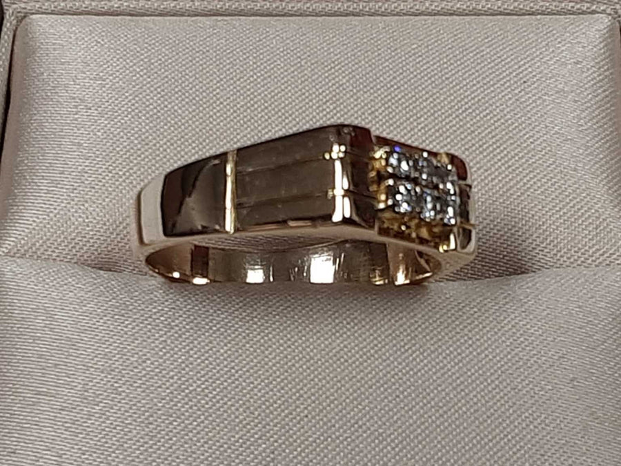 Men's Ring - Yellow Gold 14k (.585) 5 grams Size 10.5