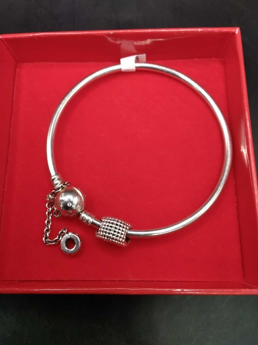 Bangle Bracelet - Silver 14 grams 8 inch