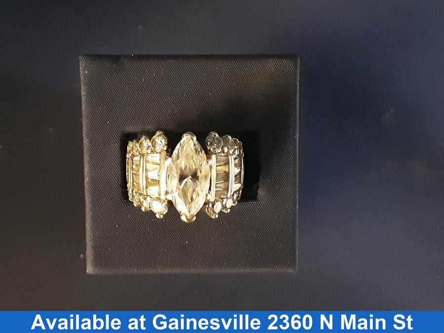 Women's Ring - Silver 8.4 grams Size 7
