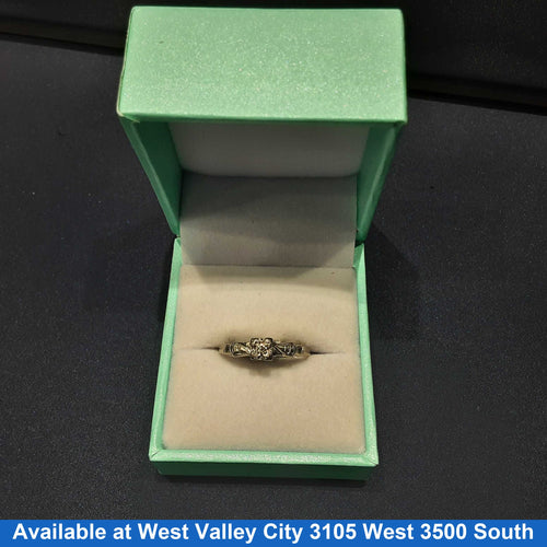 Women's Ring - Solitaire - White Gold 14k (.585) 1.6 grams Size 8