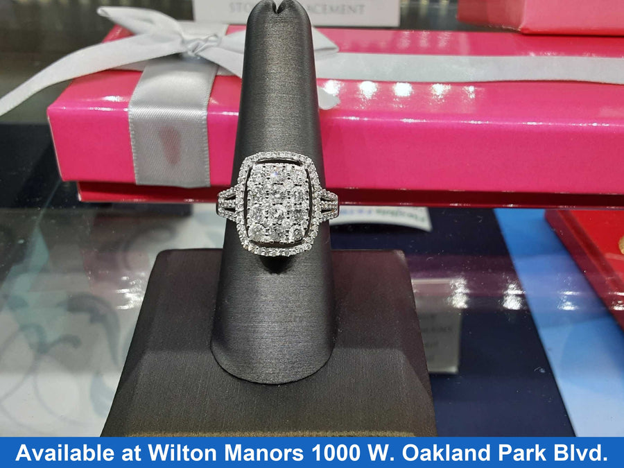 Women's Ring - White Gold 14k (.585) 6.8 grams Size 8.5