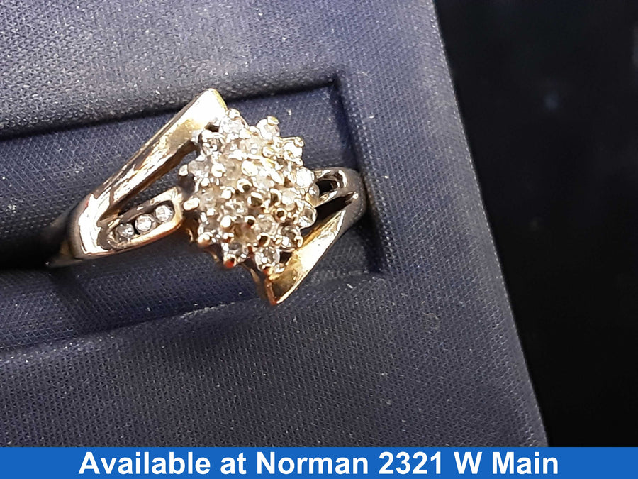 Women's Ring - Yellow Gold 10k (.417) 2.4 grams Size 9.5
