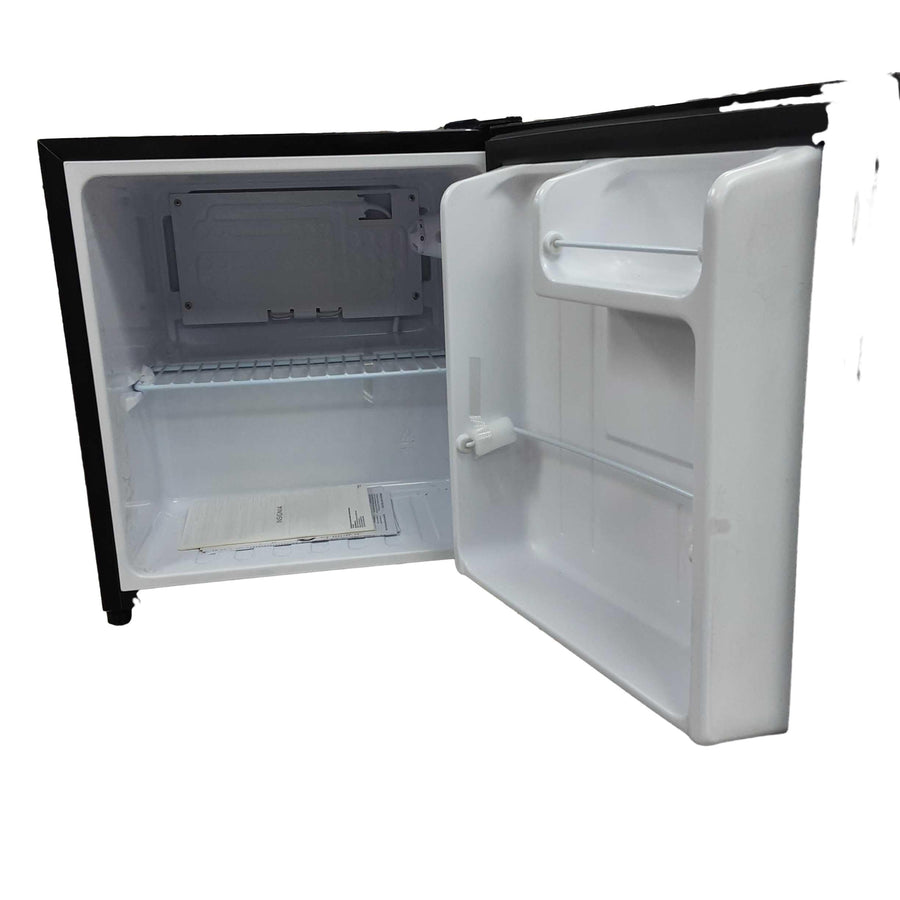 Insignia Ns-cf17bk9 Black Compact Refrigerator