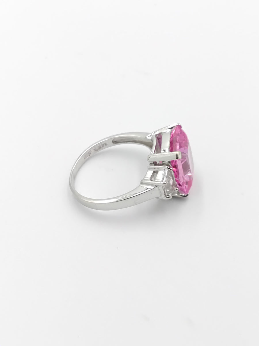 Women's Ring - White Gold 14k (.585) 4.4 grams Size 7