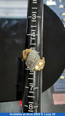Women's Ring - Yellow Gold 14k (.585) 7.3 grams Size 5.5