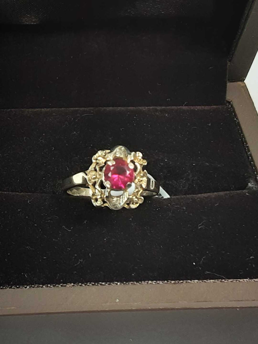 Women's Ring - Yellow Gold 10k (.417) 1.6 grams Size 8