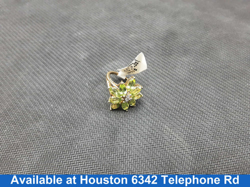 Women's Ring - Yellow Gold 10k (.417) 5.1 grams Size 7.5