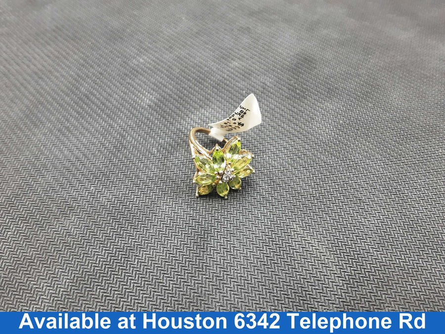 Women's Ring - Yellow Gold 10k (.417) 5.1 grams Size 7.5