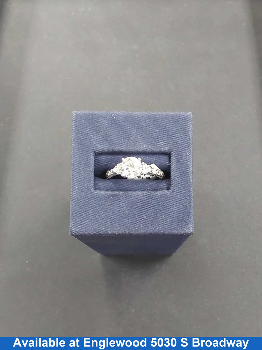 Women's Ring - Solitaire - White Gold 14k (.585) 3.8 grams Size 7