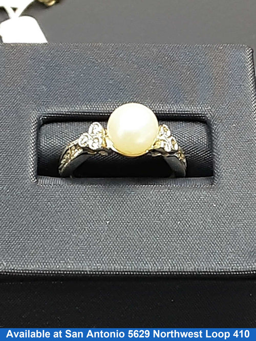 Women's Ring - Solitaire - White Gold 10k (.417) 2.5 grams Size 20