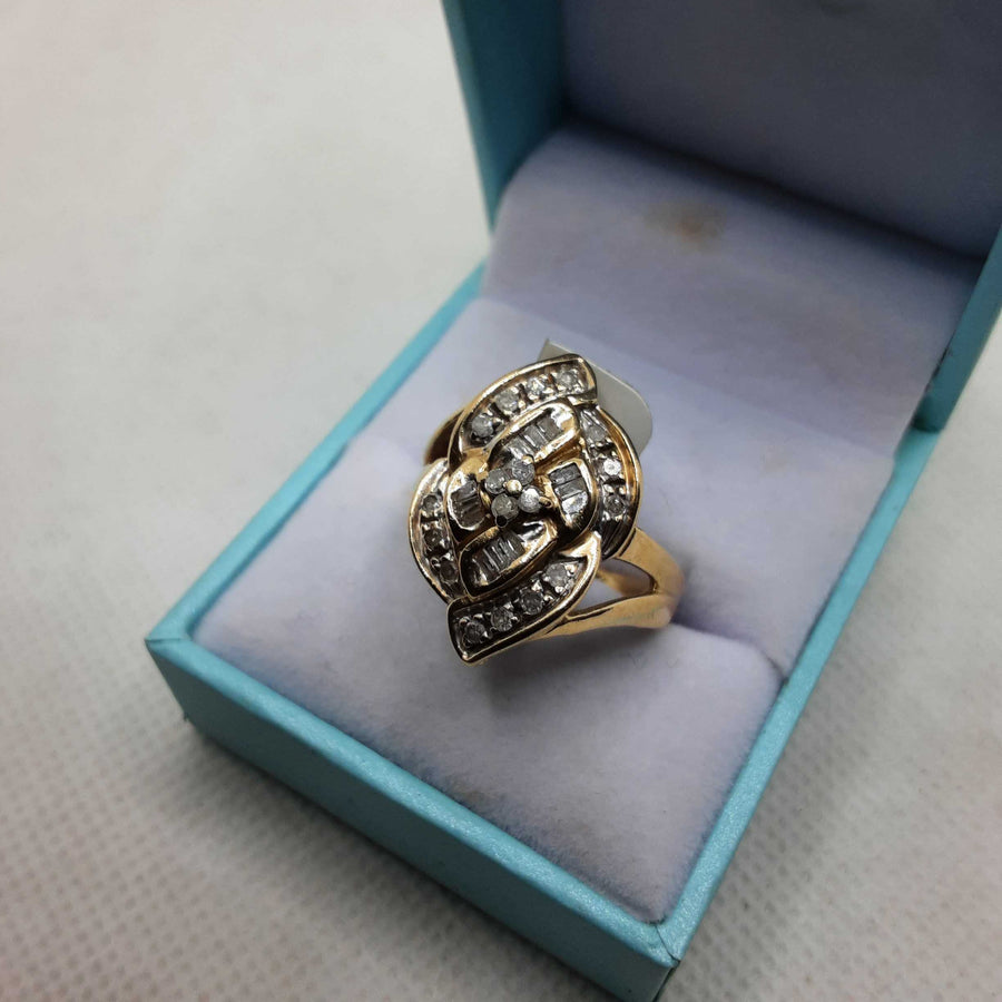 Women's Ring - Yellow Gold 10k (.417) 5.2 grams Size 20