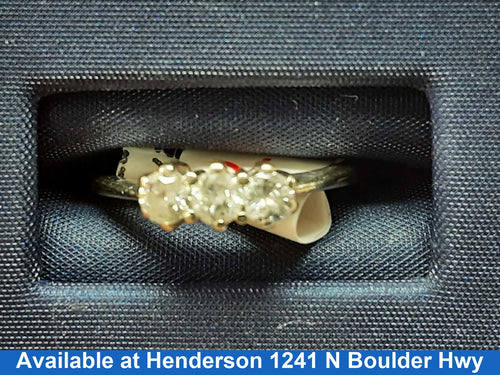 Women's Ring - Solitaire - White Gold 14k (.585) 2.2 grams Size 6