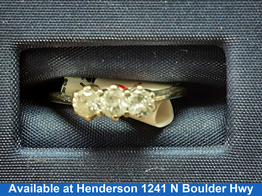 Women's Ring - Solitaire - White Gold 14k (.585) 2.2 grams Size 6