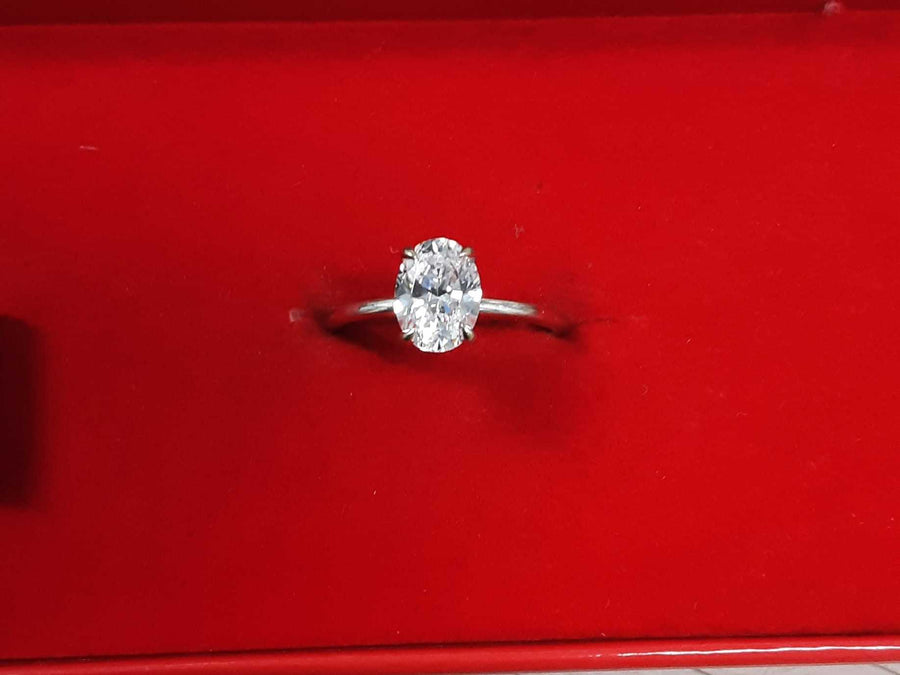 Women's Ring - Solitaire - White Gold 14k (.585) 2 grams Size 6