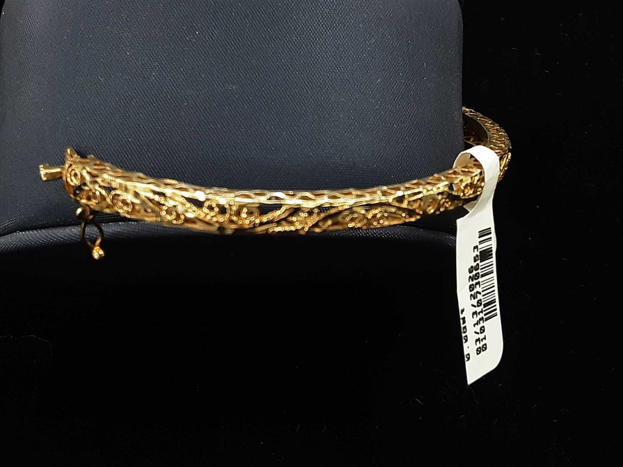 Bangle Bracelet - Yellow Gold 14k (.585) 13 grams 12 inch