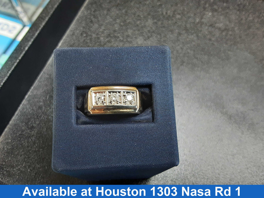 Men's Ring - Yellow Gold 10k (.417) 5.7 grams Size 15