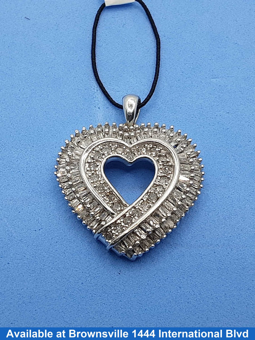 Pendant - White Gold 10k (.417) 4.1 grams