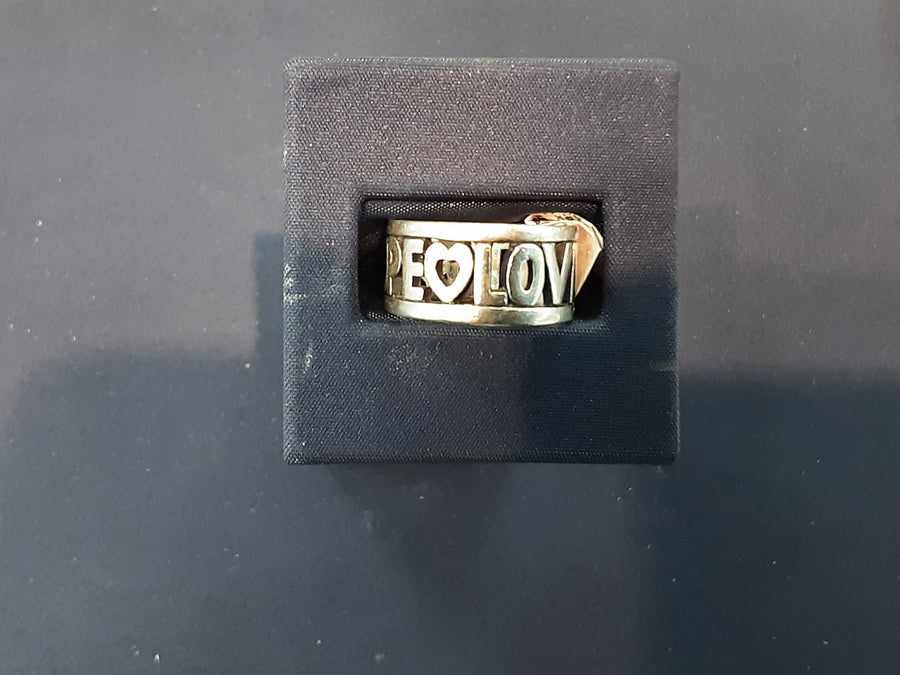 Ring - Wedding Band - Silver 6.8 grams Size 7