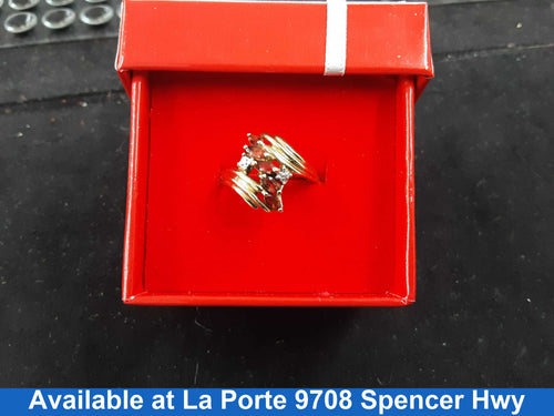 Women's Ring - Yellow Gold 10k (.417) 2.9 grams Size 6.5