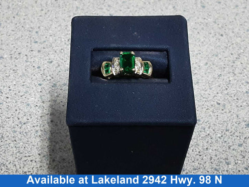 Women's Ring - Yellow Gold 8k (.333) 2.9 grams Size 7