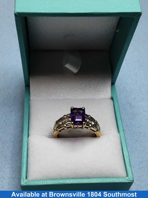 Women's Ring - Yellow Gold 10k (.417) 3.3 grams Size 8