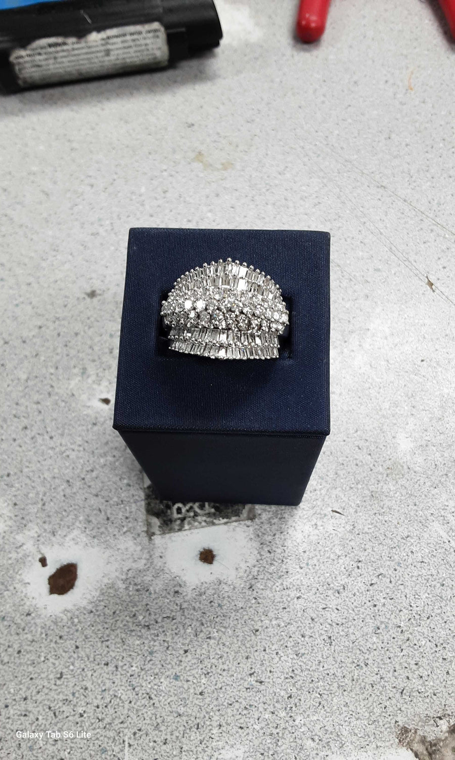 Women's Ring - White Gold 14k (.585) 8.5 grams Size 7