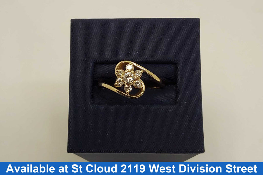 Women's Ring - Yellow Gold 14k (.585) 3.2 grams Size 6