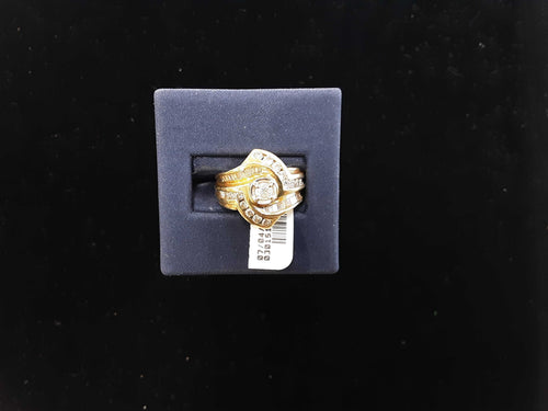 Women's Ring - Yellow Gold 14k (.585) 5.9 grams Size 20