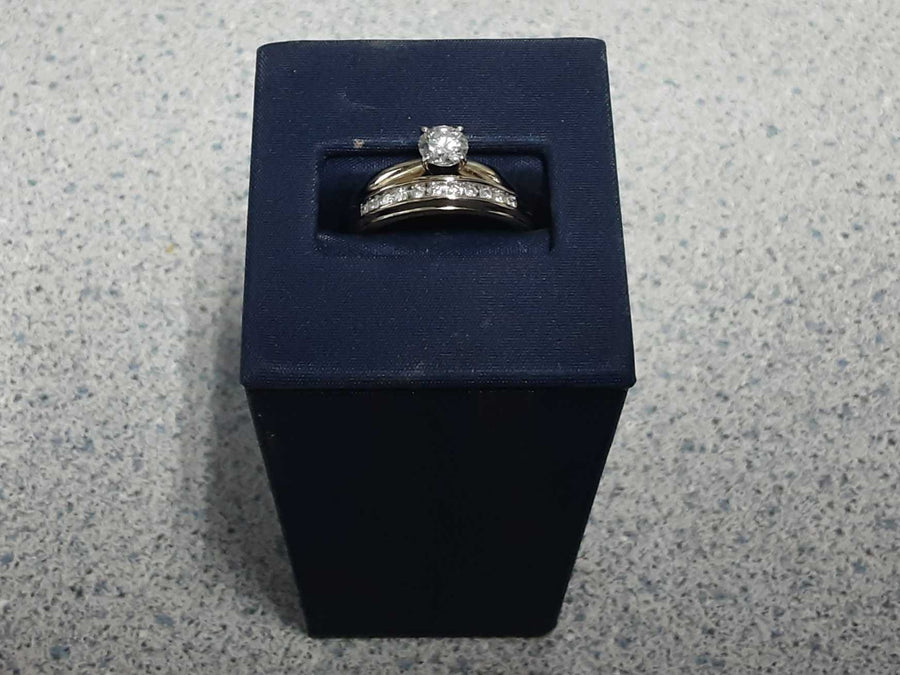 Ring - Engagement Set - Yellow Gold 14k (.585) 6 grams Size 8