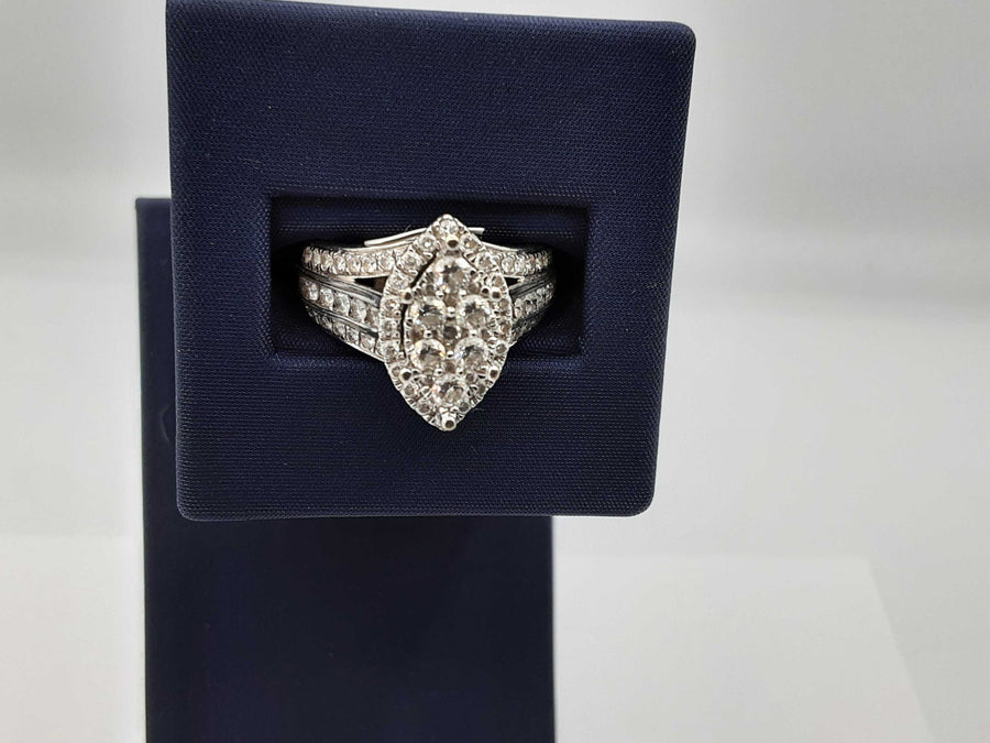 Women's Ring - White Gold 10k (.417) 6.6 grams Size 9.5