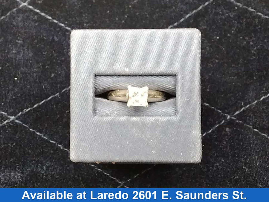 Women's Ring - Solitaire - White Gold 14k (.585) 4.8 grams Size 7