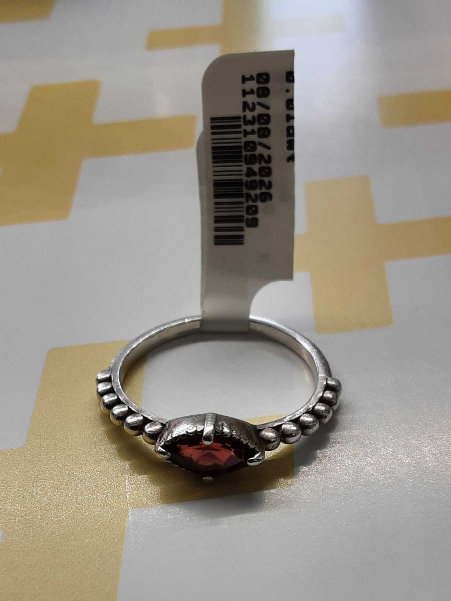 Women's Ring - Silver 2.3 grams Size 7