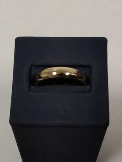 Ring - Wedding Band - Yellow Gold 14k (.585) 4.8 grams Size 20