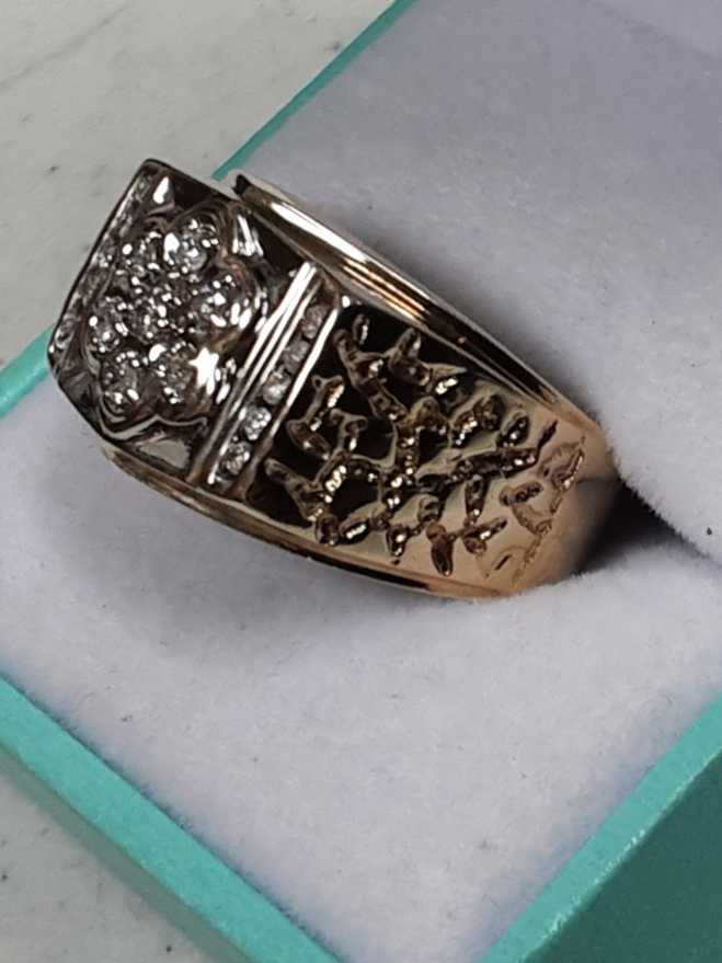 Women's Ring - Yellow Gold 10k (.417) 8.1 grams Size 10.5