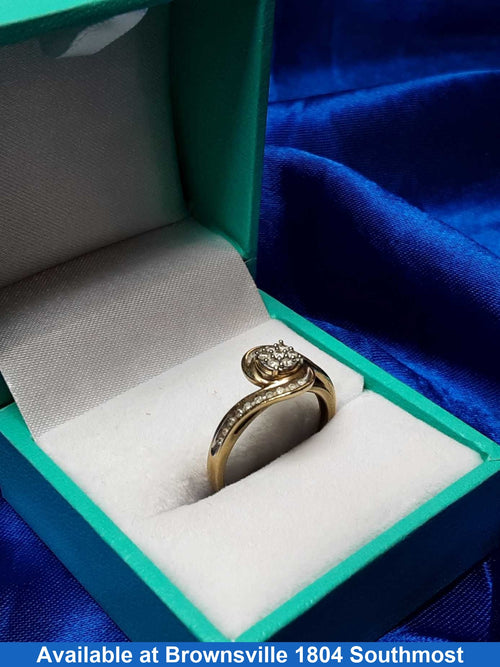 Women's Ring - Yellow Gold 10k (.417) 2.5 grams Size 7.5