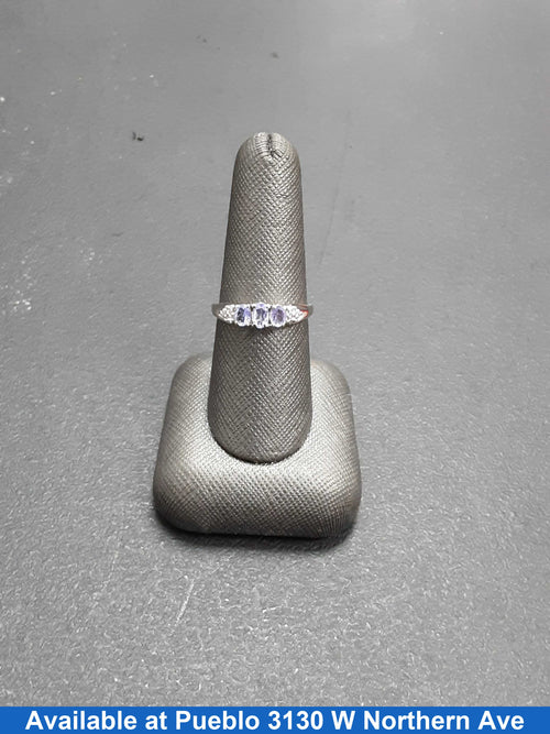 Women's Ring - White Gold 10k (.417) 2.1 grams Size 8