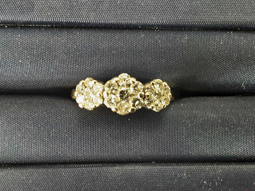 Women's Ring - White Gold 10k (.417) 5.9 grams Size 8