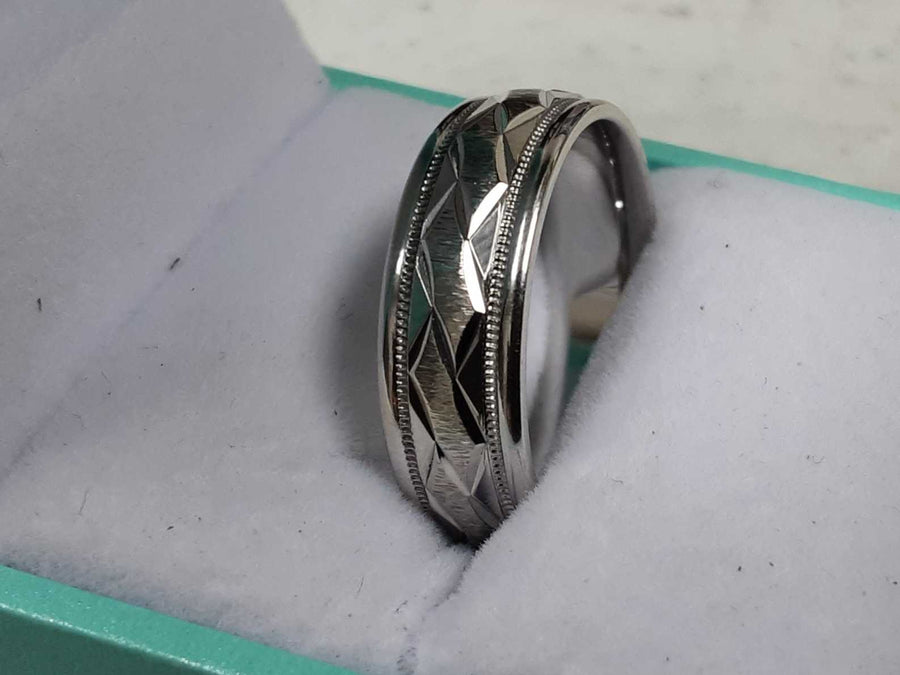 Ring - Wedding Band - White Gold 14k (.585) 9.3 grams Size 10.5