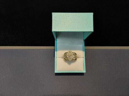 Women's Ring - Yellow Gold 10k (.417) 7.4 grams Size 7