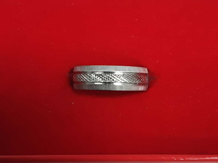 Ring - Wedding Band - White Gold 18k (.750) 5.4 grams Size 9.5