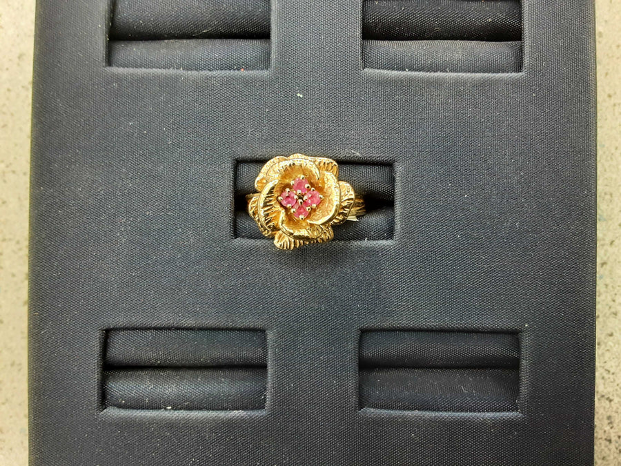 Women's Ring - Yellow Gold 14k (.585) 7.3 grams Size 8