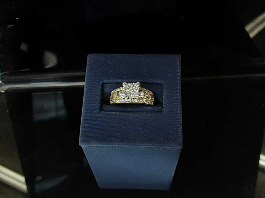 Women's Ring - Solitaire - Yellow Gold 14k (.585) 3 grams Size 7